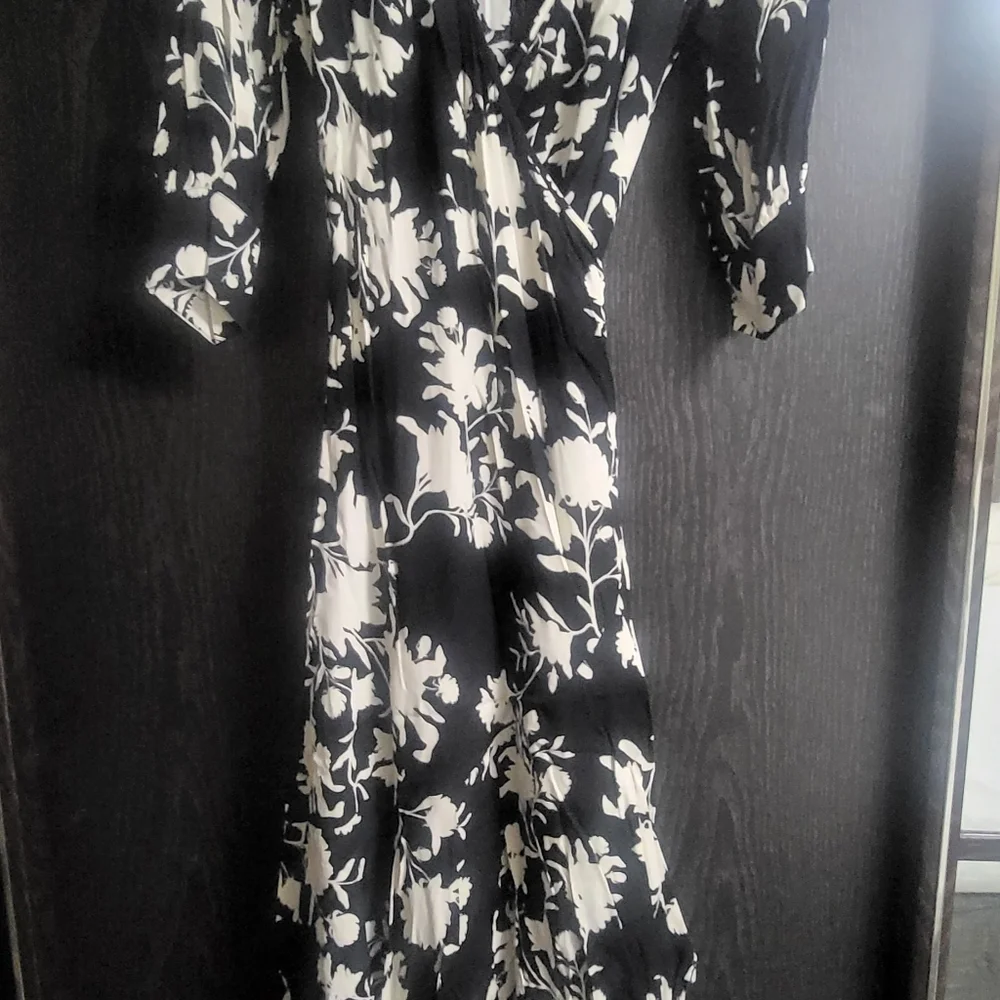 Johanna Ortiz x H&M Creped Orchid Maxi Wrap Dress Black White - Picture 10 of 12